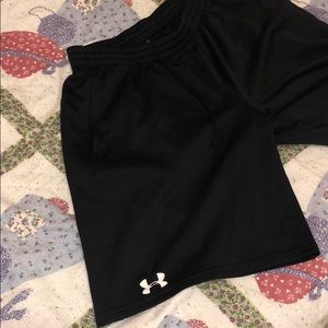 Large men’s under armour shorts